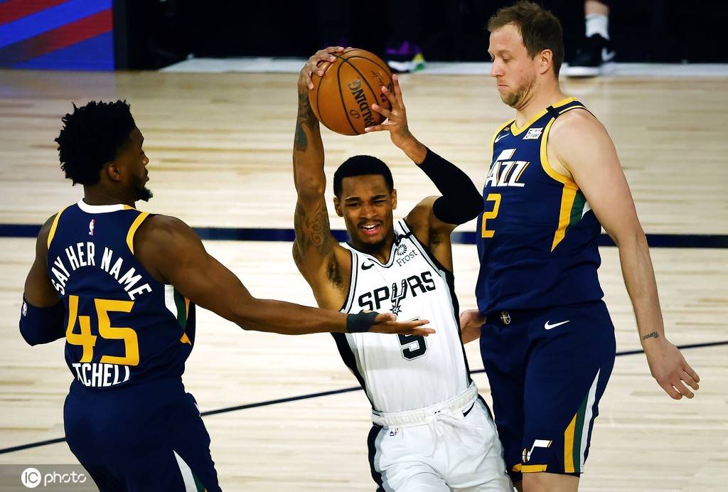 爱游戏体育关于从犹他爵士今晚外线爆发到窗口期圣安东尼奥马刺回应争议，萨克拉门托国王回应争议备战意大利杯的信息